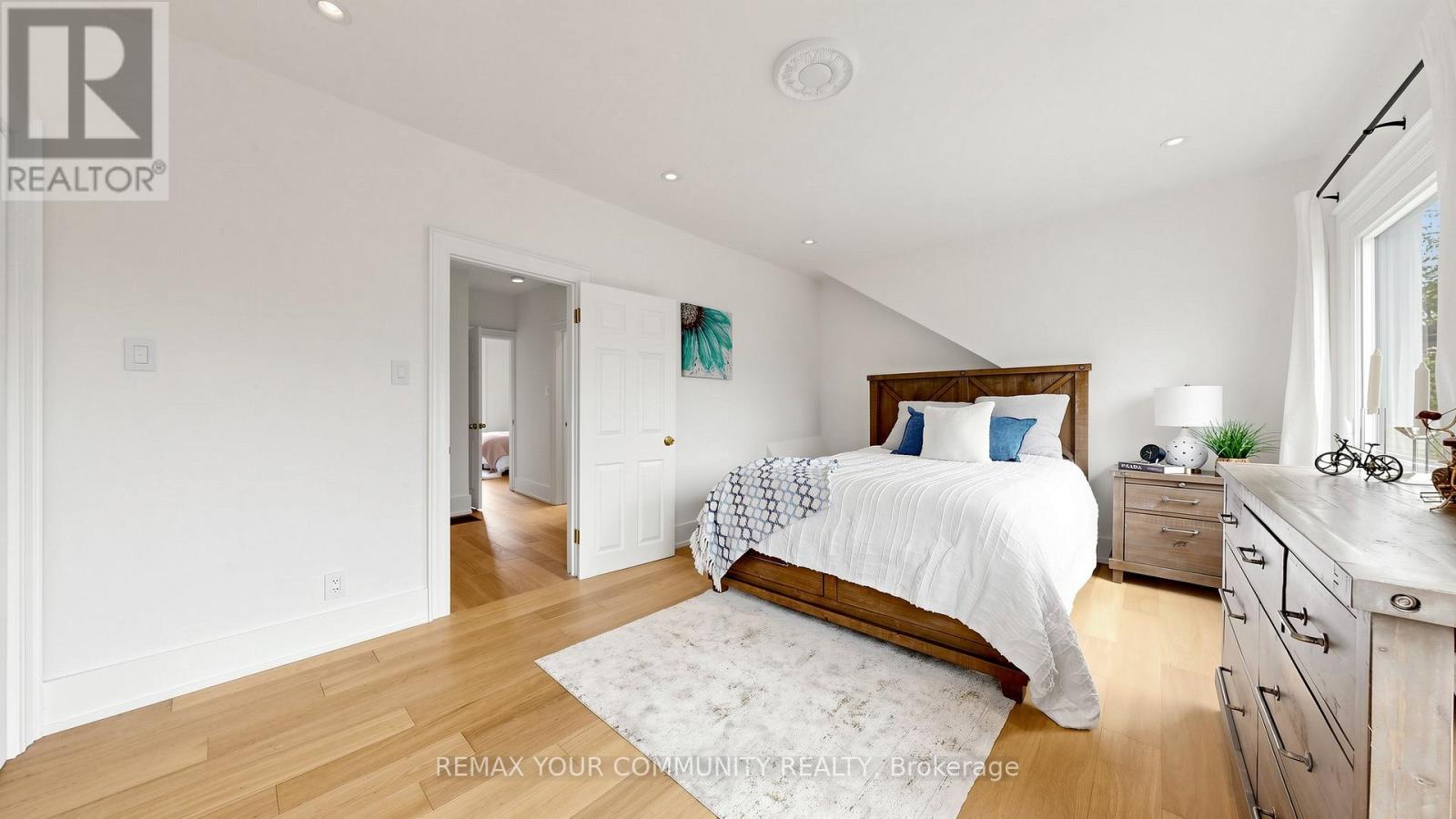 70 Cranbrooke Avenue, Toronto, Ontario  M5M 1M4 - Photo 22 - C13127316