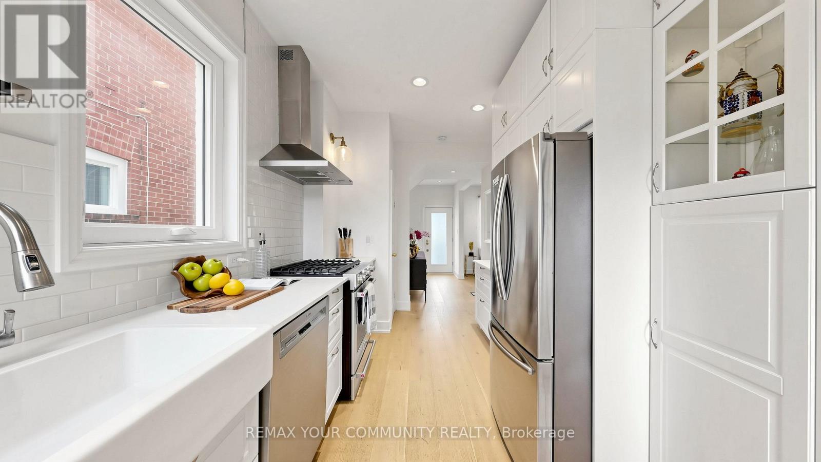 70 Cranbrooke Avenue, Toronto, Ontario  M5M 1M4 - Photo 14 - C13127316