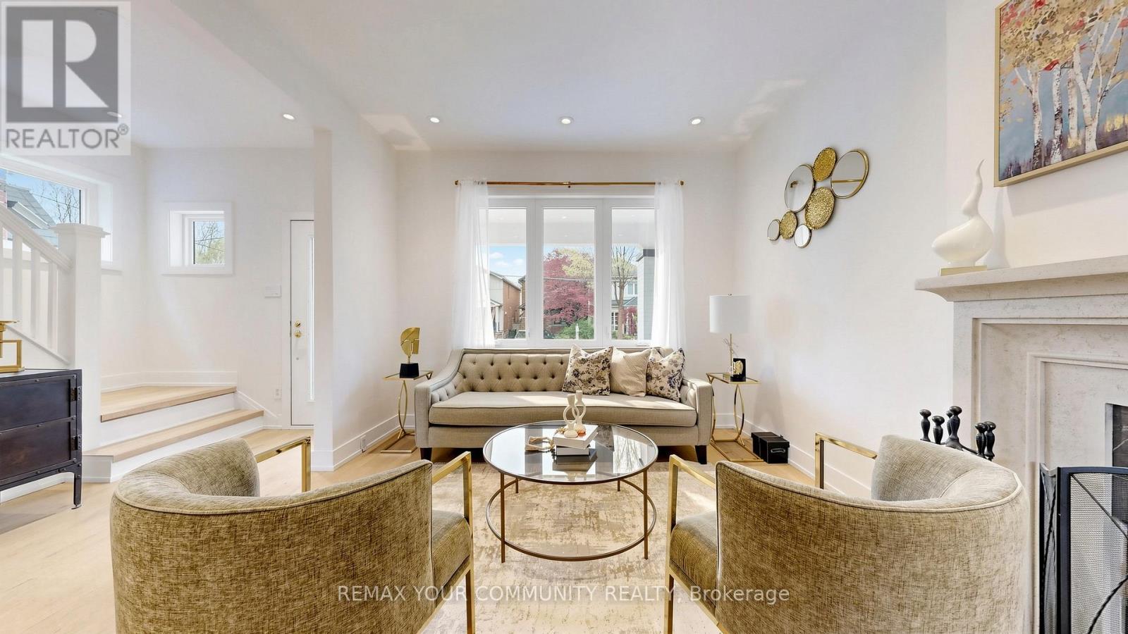 70 Cranbrooke Avenue, Toronto, Ontario  M5M 1M4 - Photo 4 - C13127316