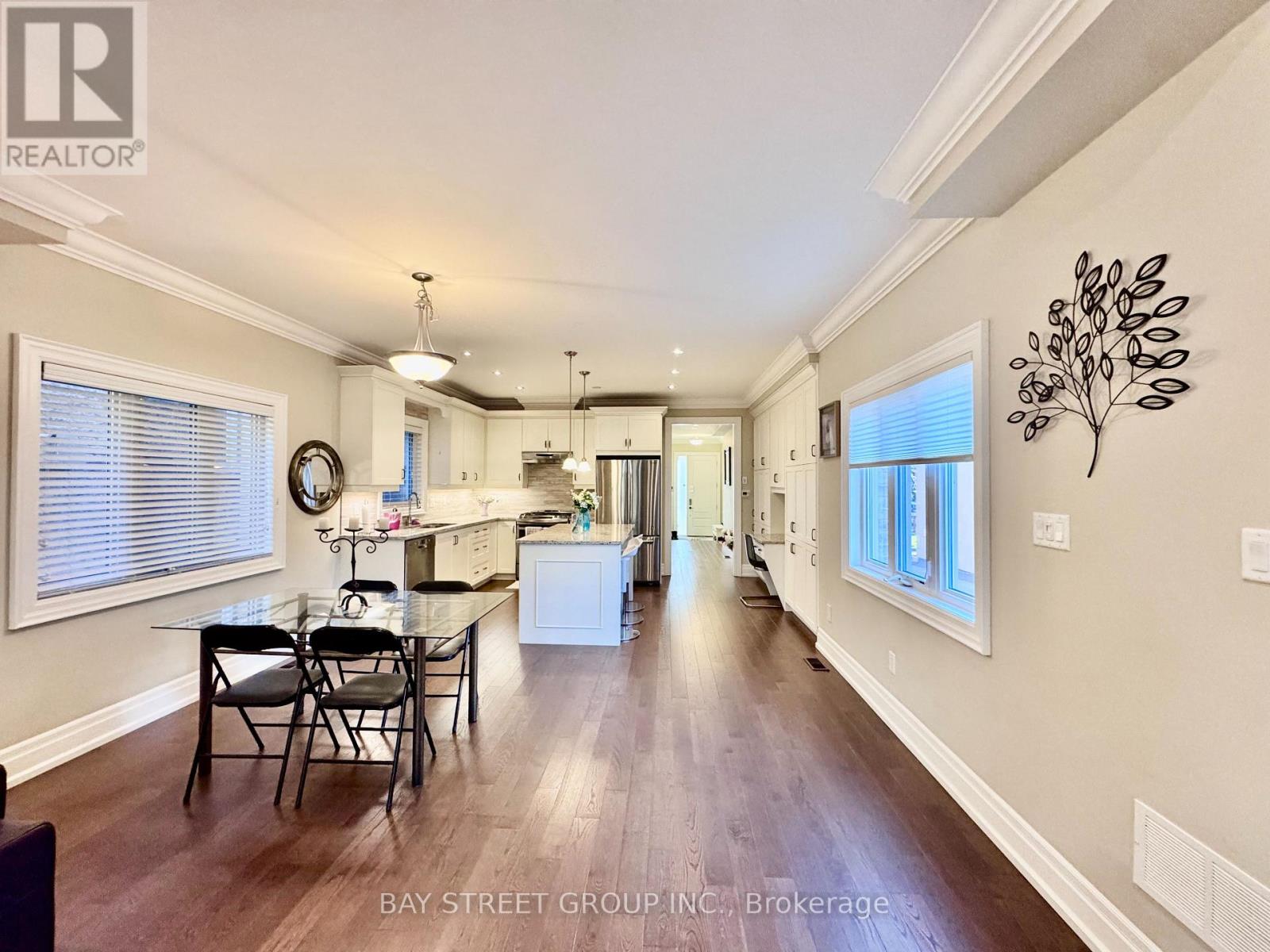1033 Shaw Drive, Mississauga, Ontario  L5G 3Z3 - Photo 12 - W13109134