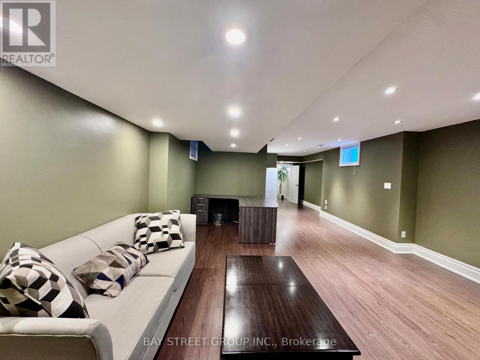 1033 Shaw Drive, Mississauga, Ontario  L5G 3Z3 - Photo 36 - W13109134