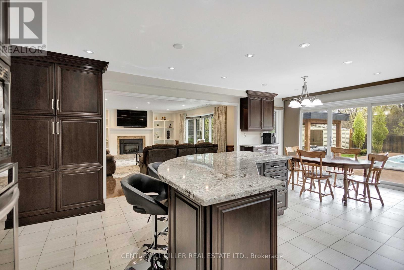 1398 Winterberry Drive, Burlington, Ontario  L7P 4T4 - Photo 13 - W13129998