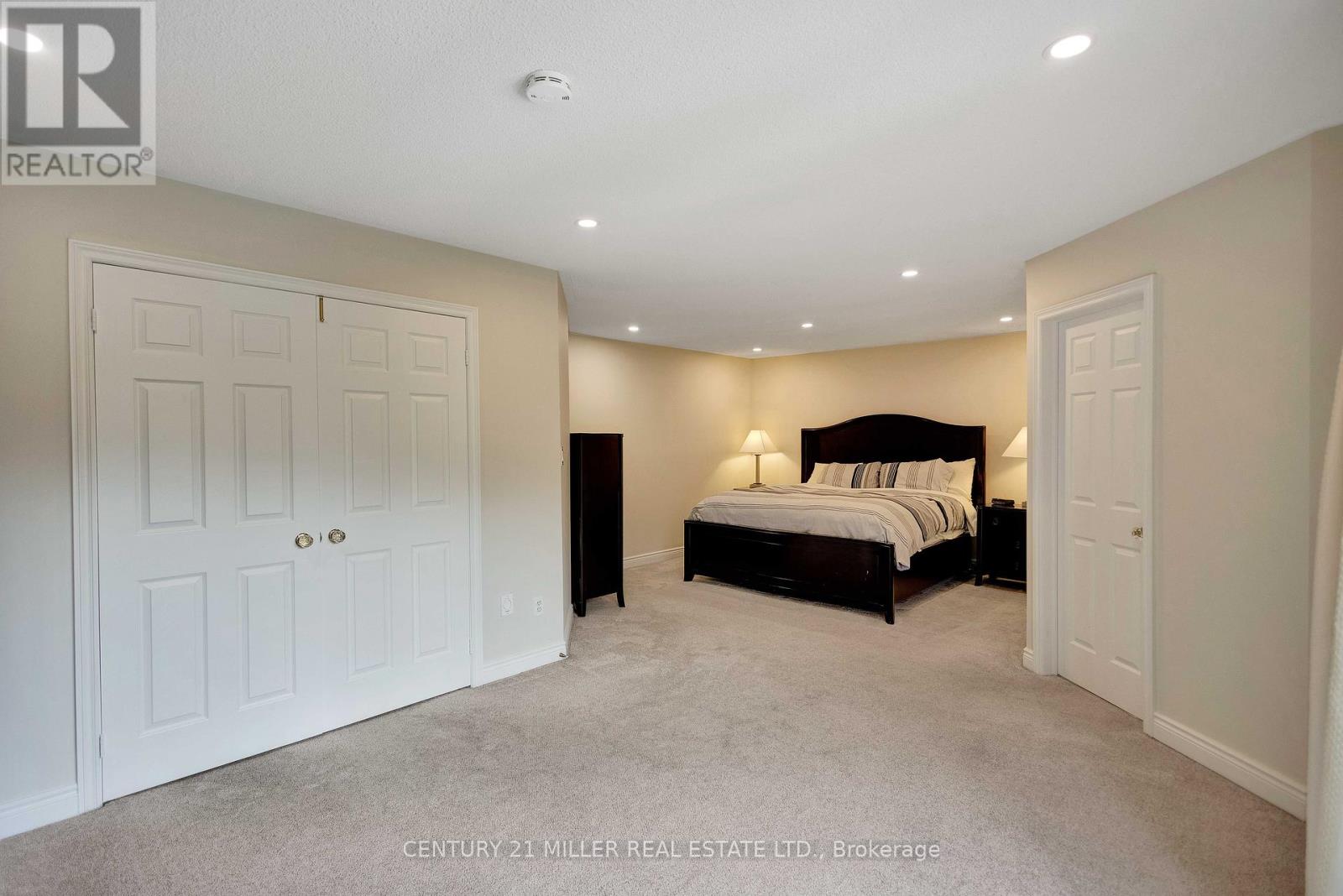 1398 Winterberry Drive, Burlington, Ontario  L7P 4T4 - Photo 20 - W13129998