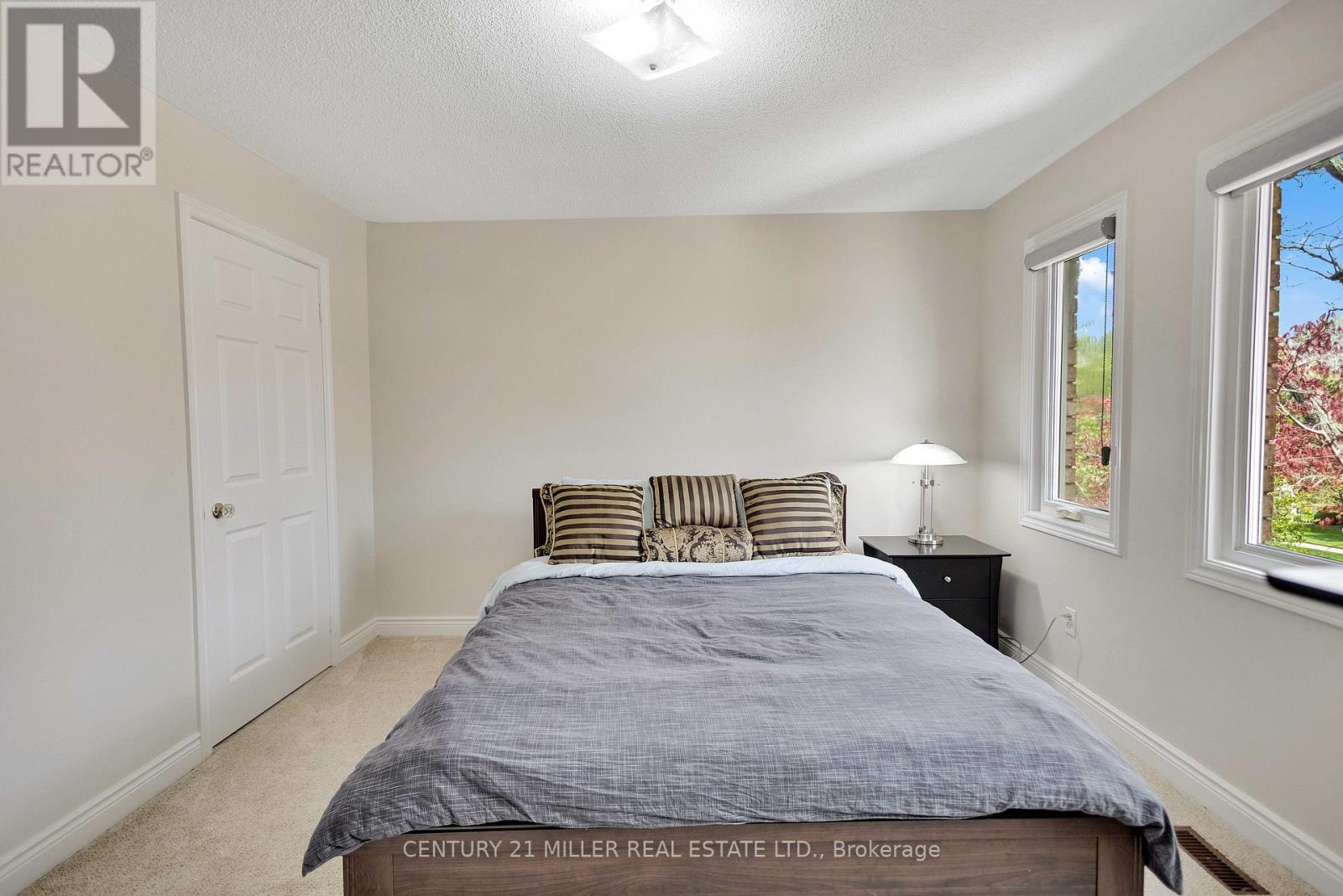 1398 Winterberry Drive, Burlington, Ontario  L7P 4T4 - Photo 26 - W13129998