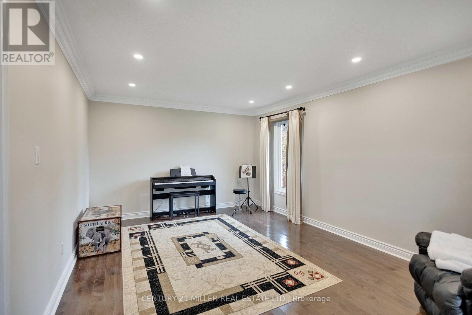 1398 Winterberry Drive, Burlington, Ontario  L7P 4T4 - Photo 8 - W13129998