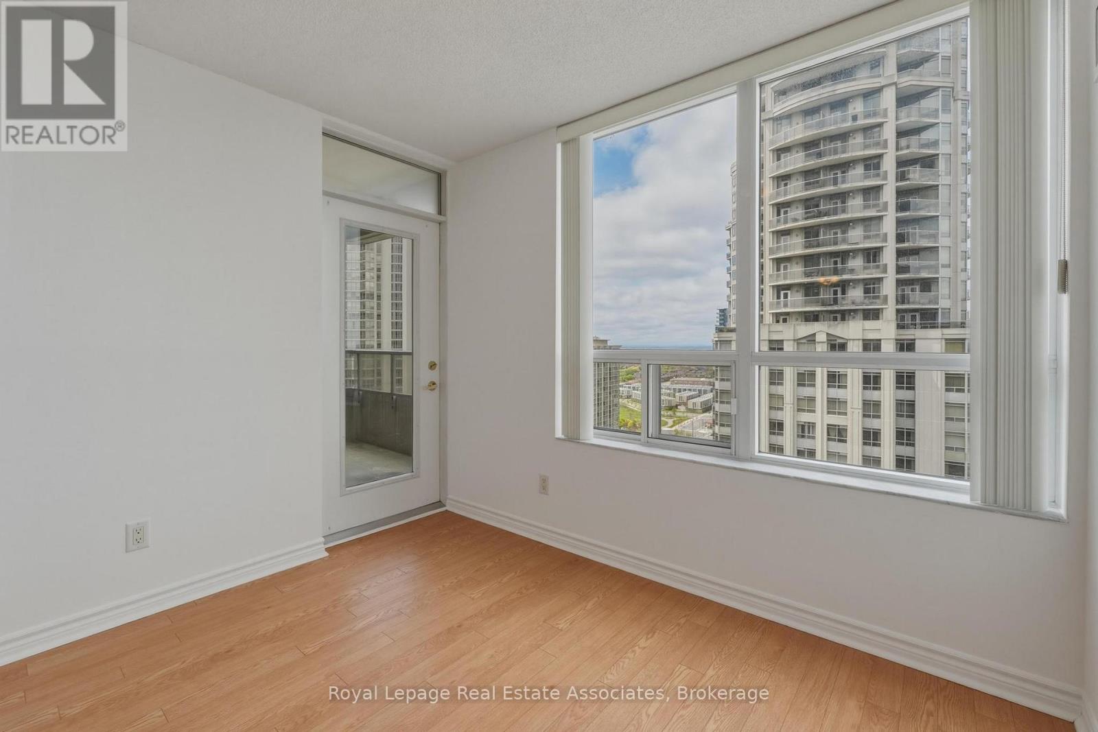 2424 - 25 Kingsbridge Garden Circle, Mississauga, Ontario  L5R 4B1 - Photo 13 - W13130070