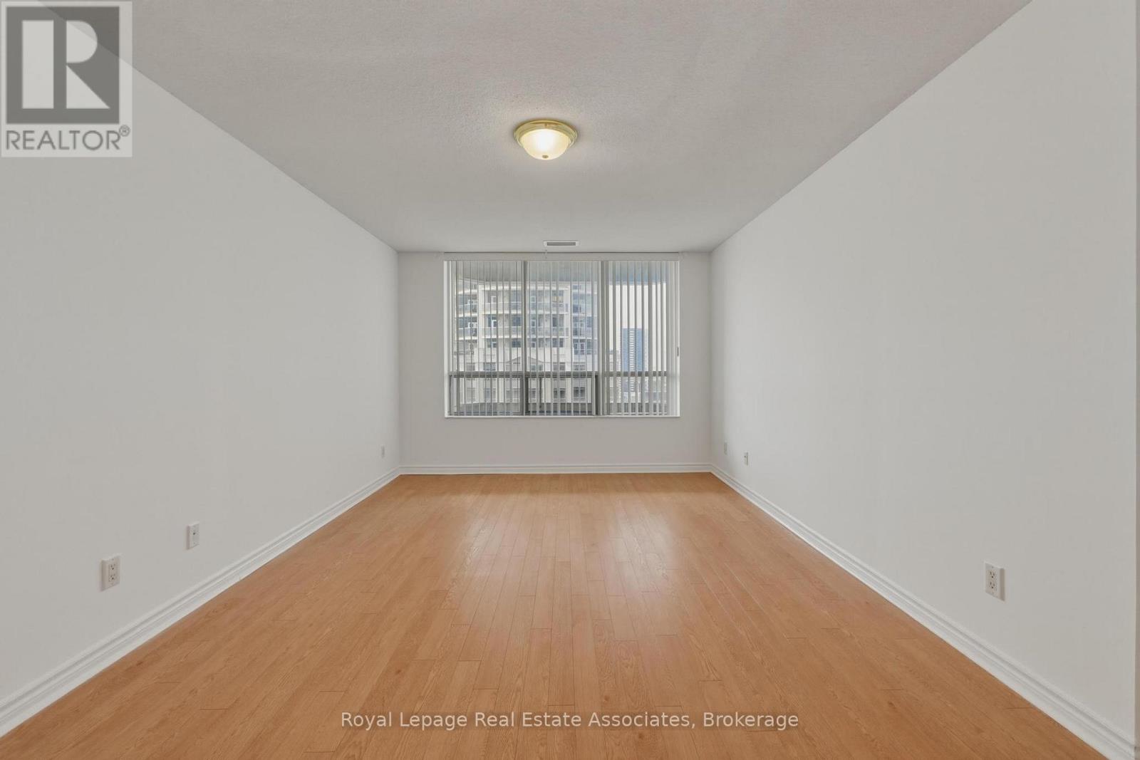 2424 - 25 Kingsbridge Garden Circle, Mississauga, Ontario  L5R 4B1 - Photo 19 - W13130070
