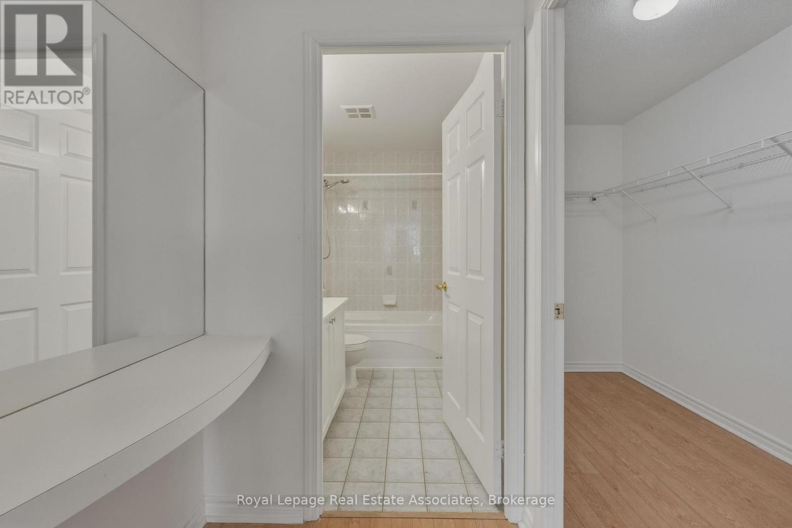 2424 - 25 Kingsbridge Garden Circle, Mississauga, Ontario  L5R 4B1 - Photo 21 - W13130070
