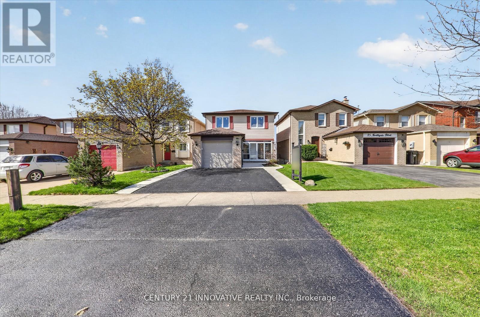 23 Northgate Boulevard, Brampton, Ontario  L6S 4G6 - Photo 2 - W13130136