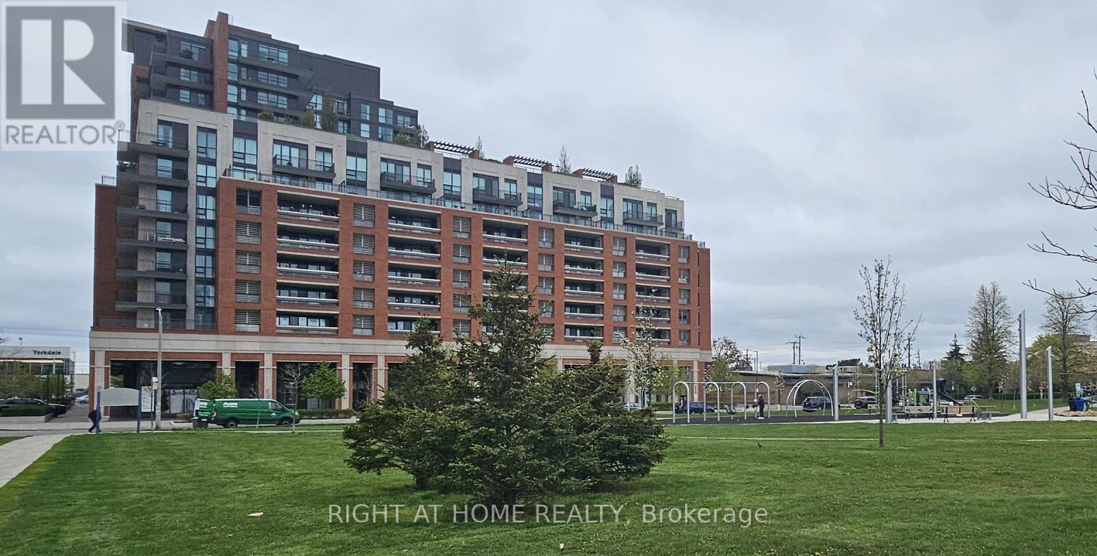 3091 Dufferin Street, Toronto, Ontario  M6A 0C4 - Photo 3 - W13130162