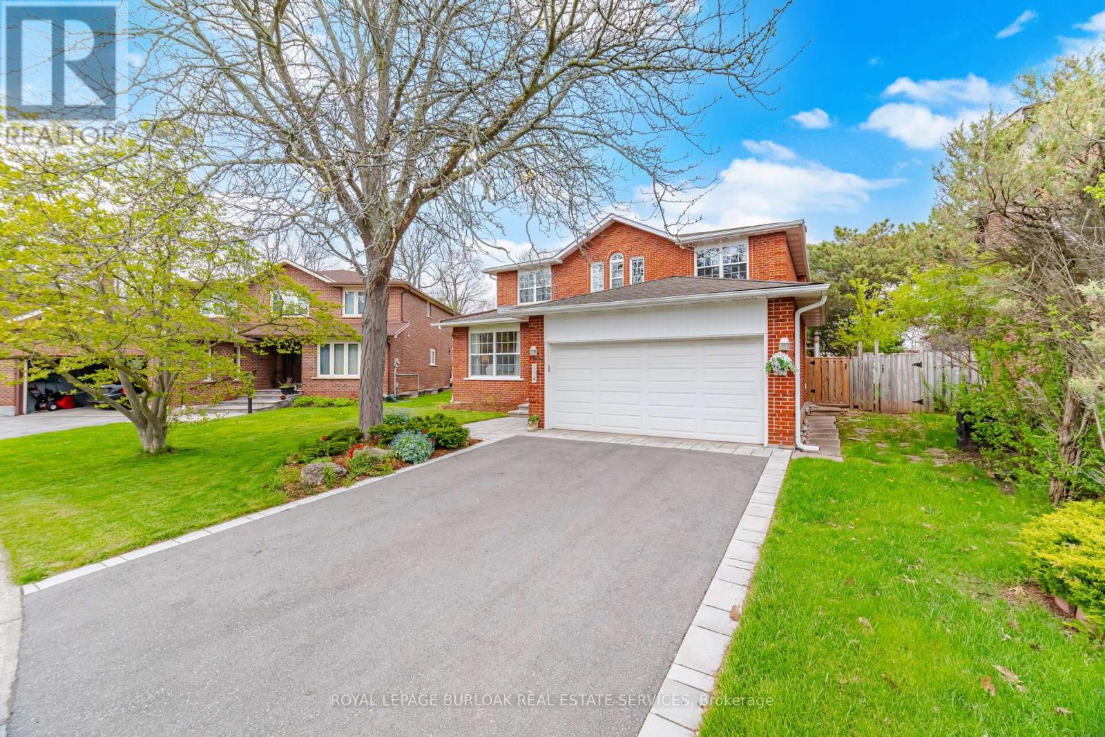 1219 PRIORY COURT, Oakville, Ontario