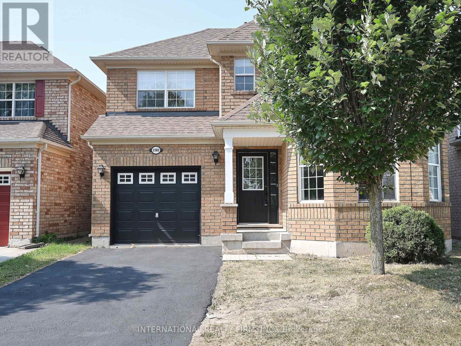 2382 Falkland Crescent, Oakville, Ontario  L6M 4Y1 - Photo 2 - W13130250