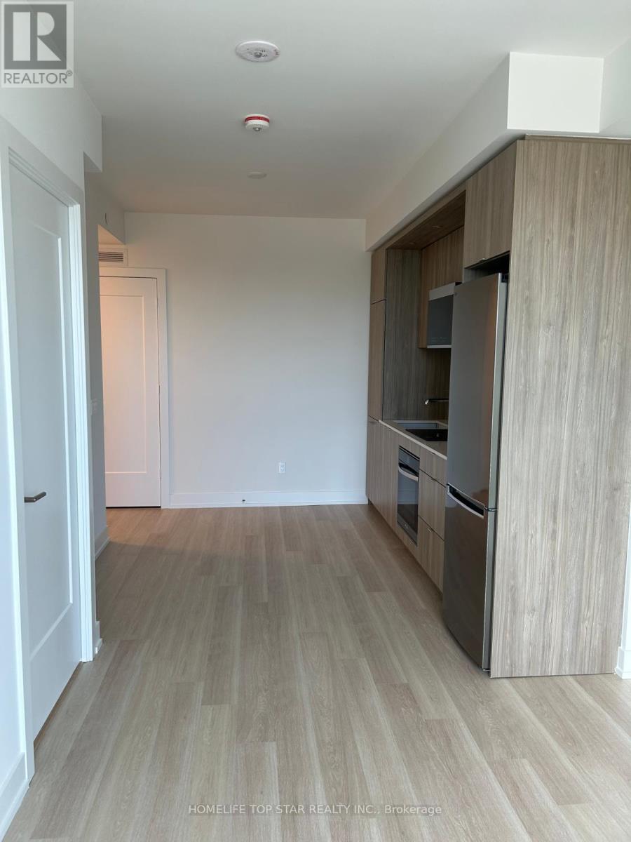 1607 - 60 Central Parkway Road, Toronto, Ontario  M9A 0E6 - Photo 3 - W13130264