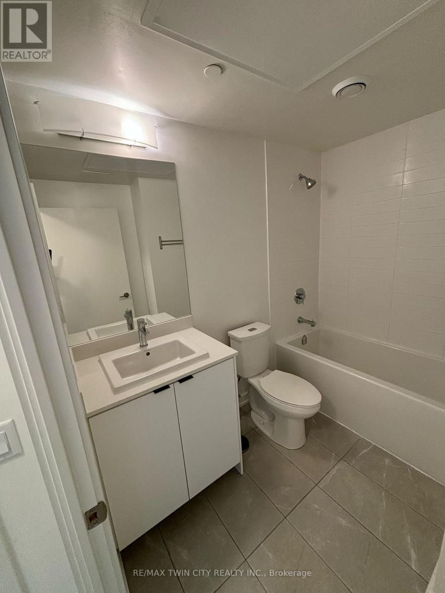 606 - 55 Duke Street W, Kitchener, Ontario  N2H 0C9 - Photo 9 - X13130248