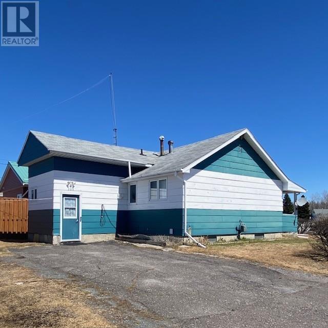 308 Ball Park Cres, Geralton Greenstone, Ontario  P0T 1M0 - Photo 2 - TB2601044