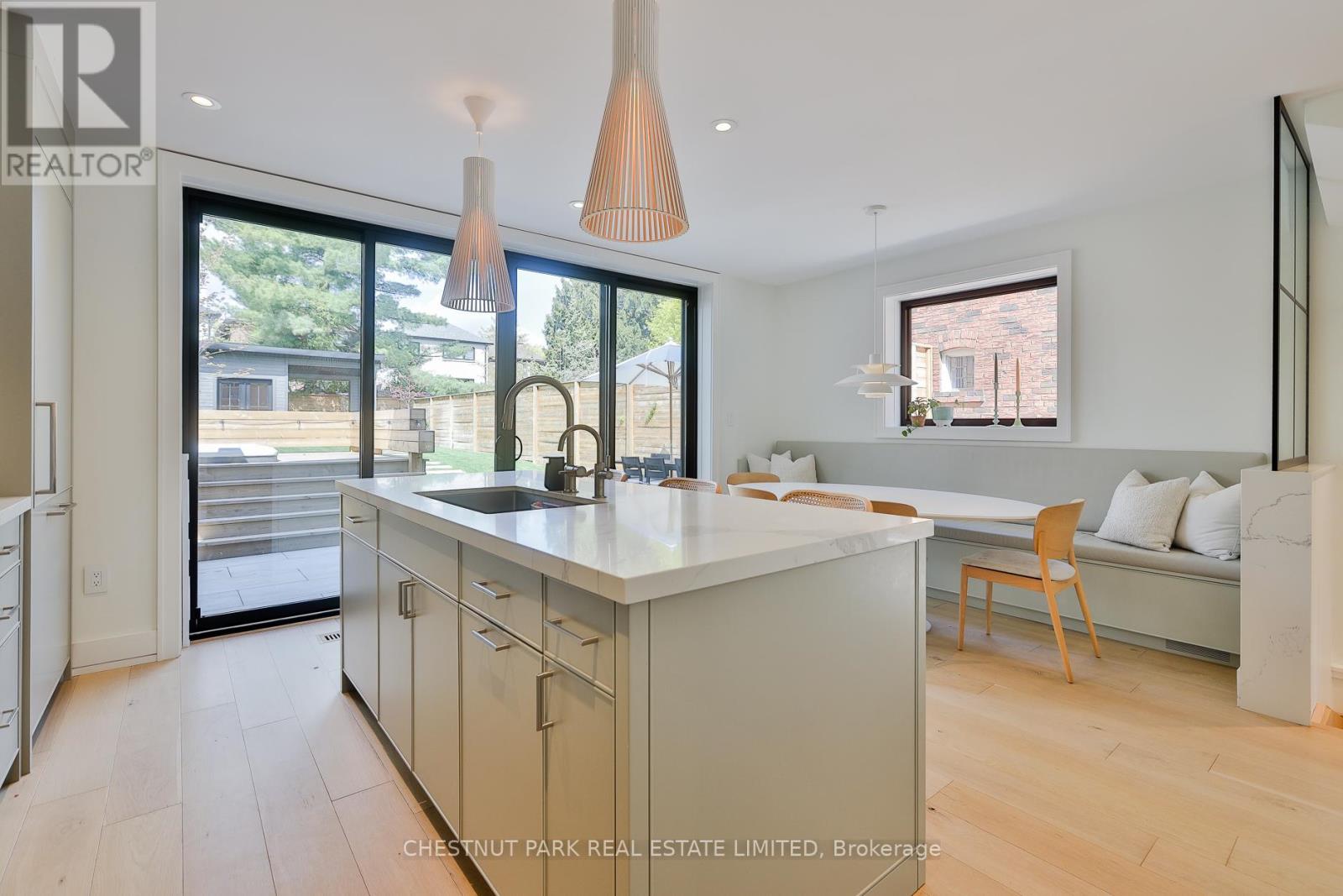 84 Hanna Road, Toronto, Ontario  M4G 3N3 - Photo 16 - C13129636