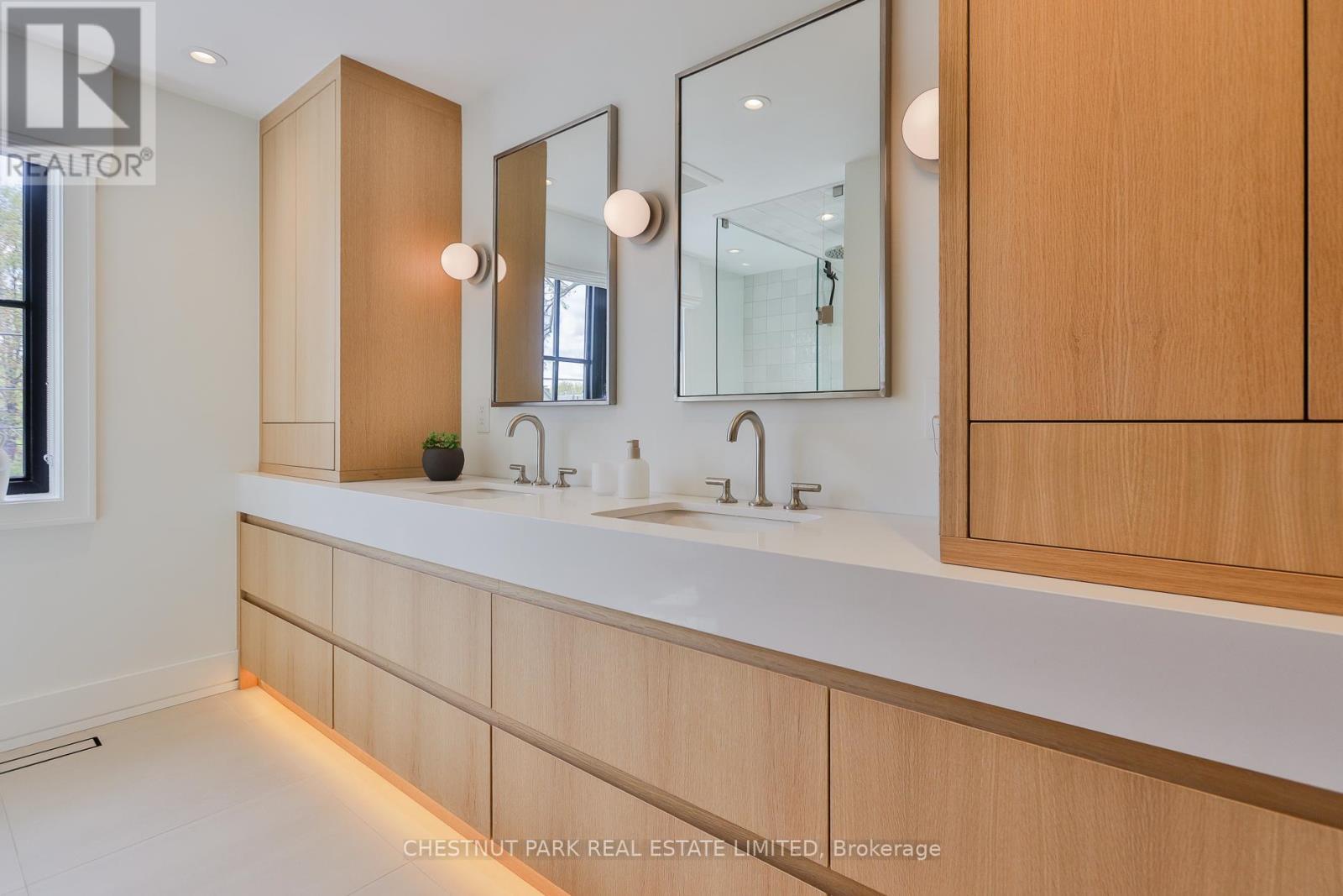 84 Hanna Road, Toronto, Ontario  M4G 3N3 - Photo 23 - C13129636