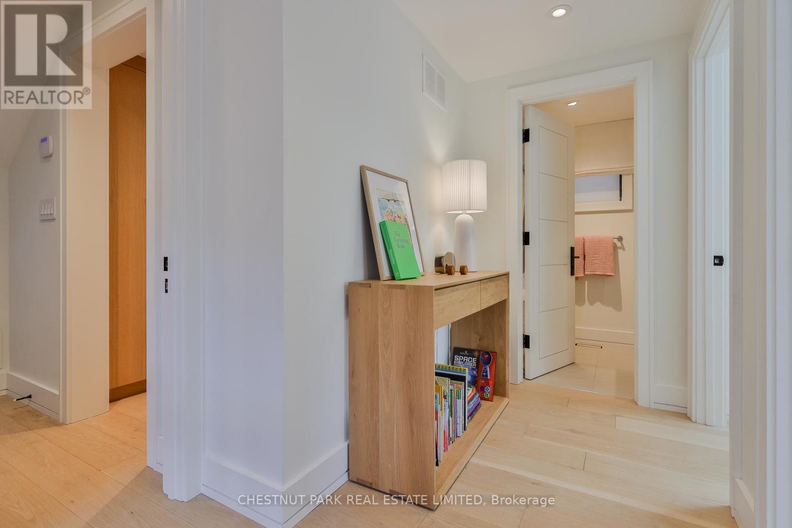 84 Hanna Road, Toronto, Ontario  M4G 3N3 - Photo 21 - C13129636
