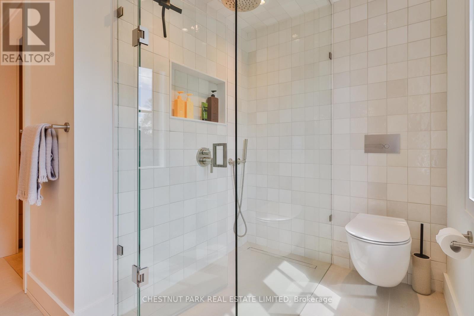 84 Hanna Road, Toronto, Ontario  M4G 3N3 - Photo 25 - C13129636