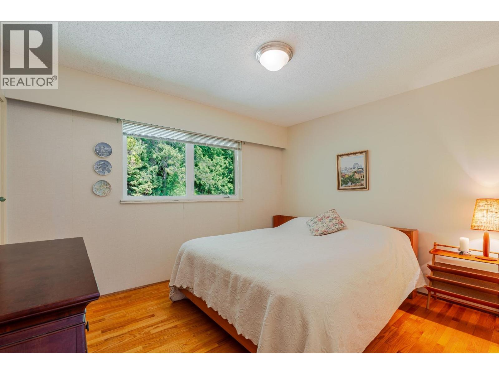 5756 Cranley Drive, West Vancouver, British Columbia  V7W 1S8 - Photo 11 - R3123904