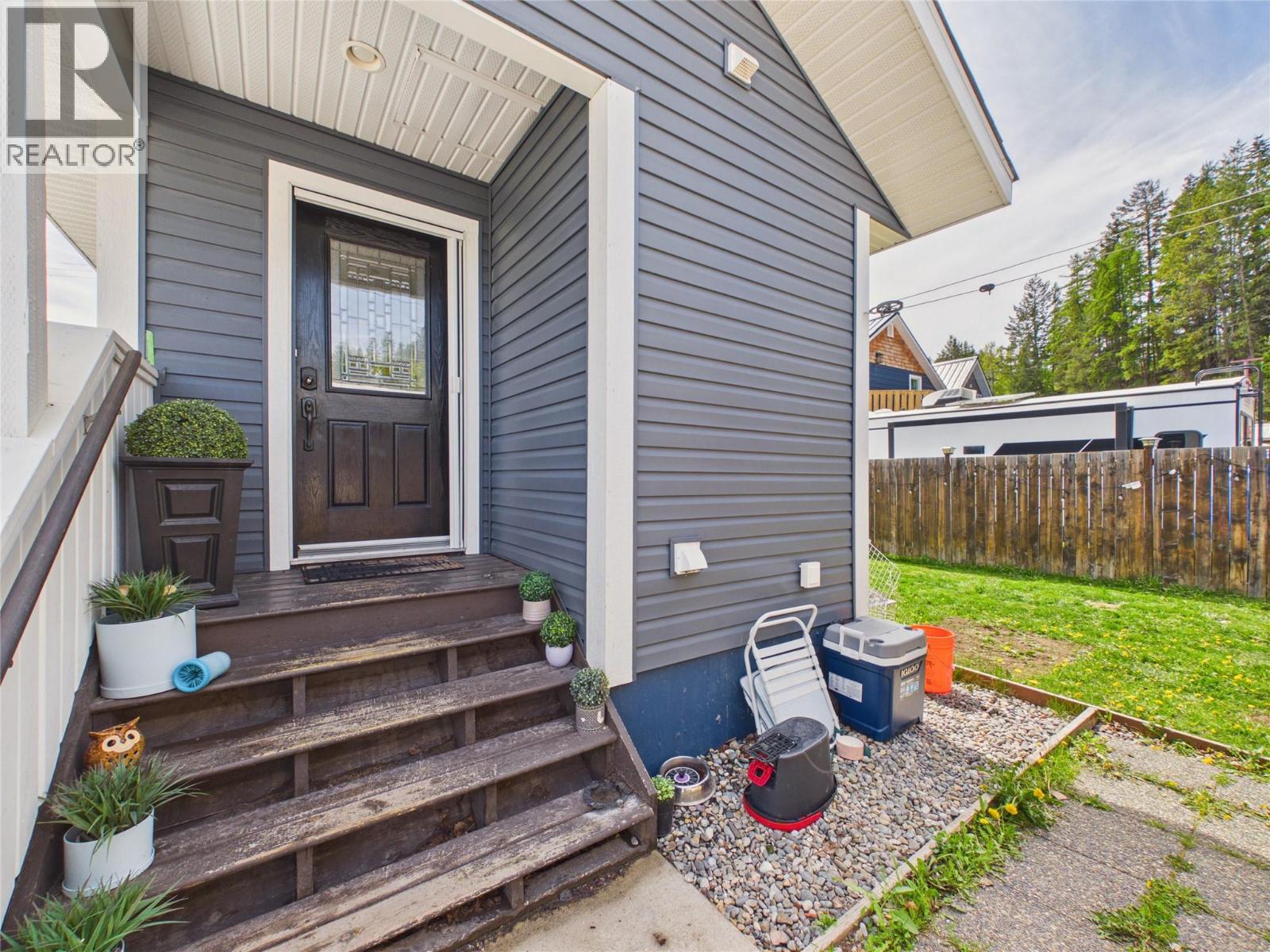 255 Burdett Street, Kimberley, British Columbia  V1A 1W2 - Photo 4 - 10387181
