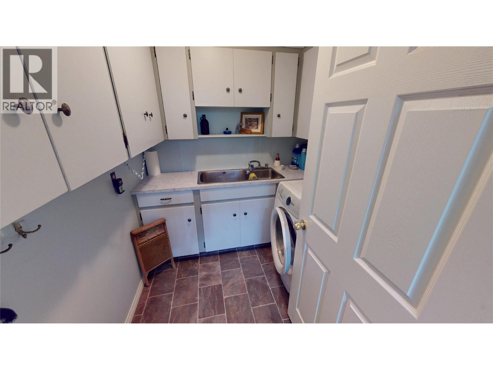 1317 19th Street S, Cranbrook, British Columbia  V1C 5Y1 - Photo 23 - 10387493