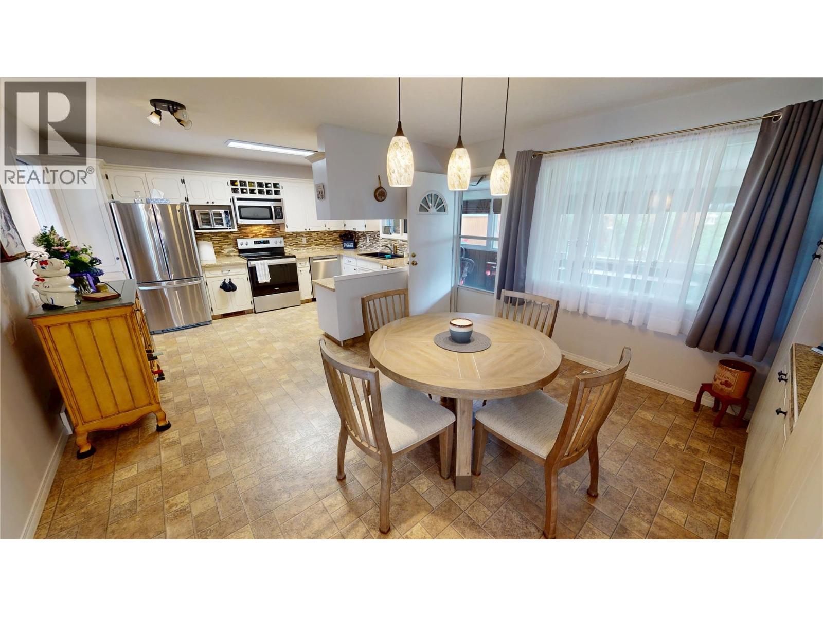 1317 19th Street S, Cranbrook, British Columbia  V1C 5Y1 - Photo 12 - 10387493