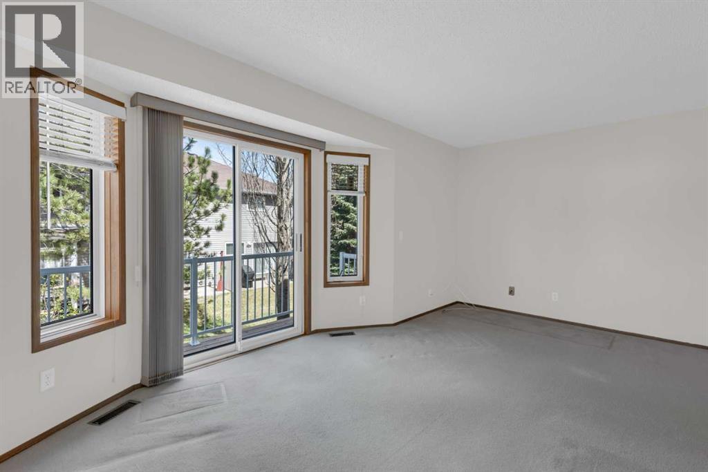 216 Shawinigan Drive SW, Calgary, Alberta  T2Y 3B4 - Photo 12 - A2309802