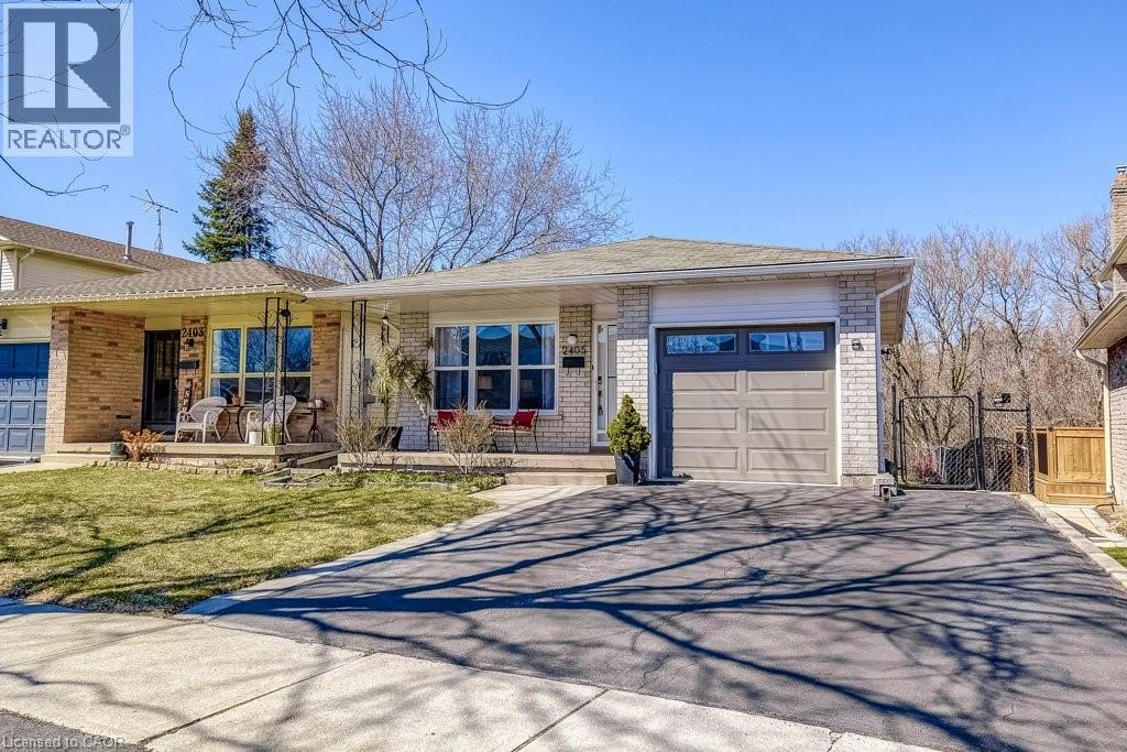 2405 Malcolm Crescent, Burlington, Ontario  L7P 3Y5 - Photo 2 - 40816824