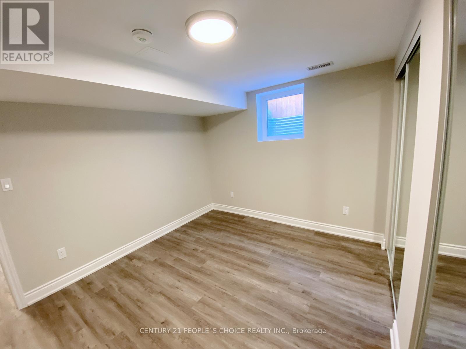 922 Silverthorn Mill Avenue, Mississauga, Ontario  L5W 1B3 - Photo 14 - W13128490