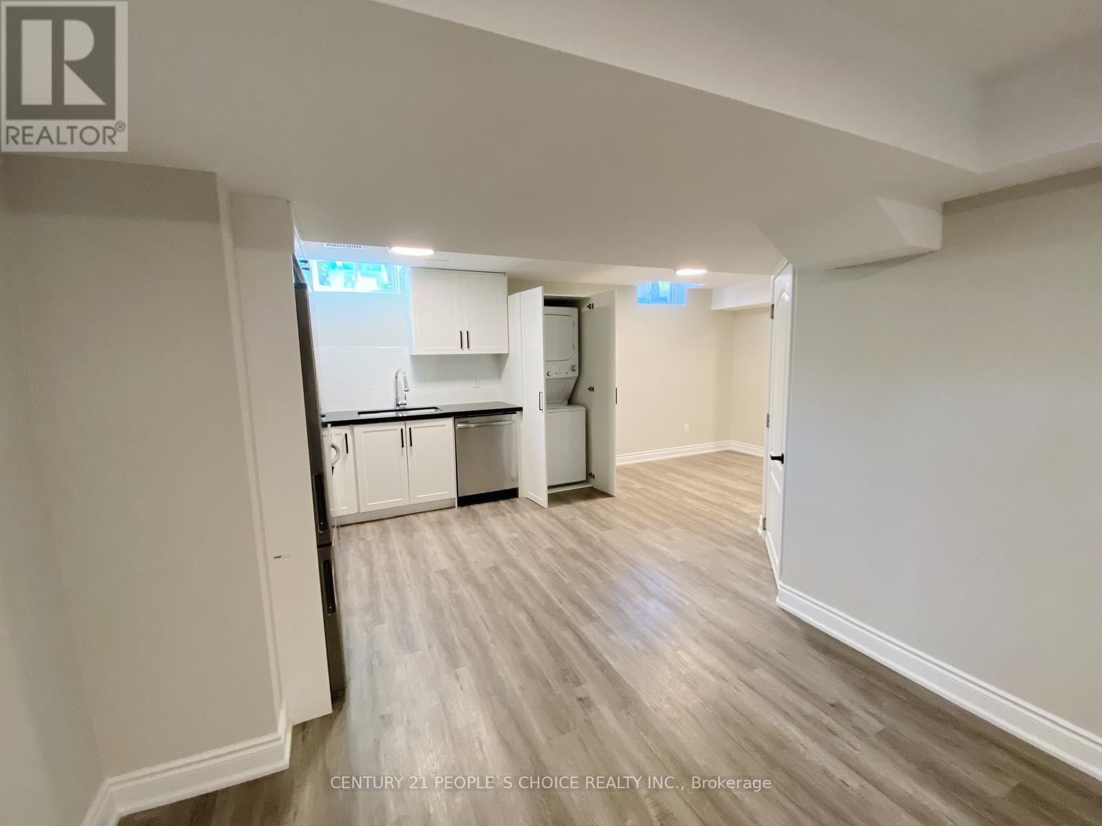 922 Silverthorn Mill Avenue, Mississauga, Ontario  L5W 1B3 - Photo 9 - W13128490