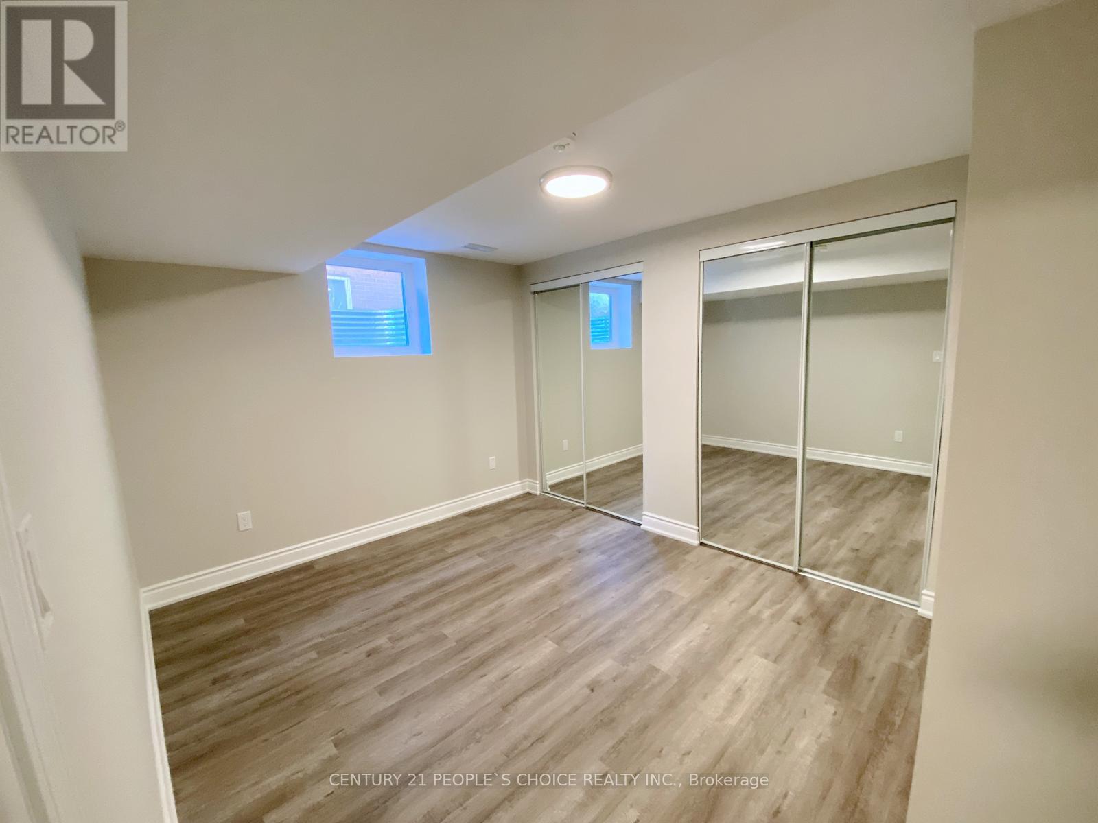 922 Silverthorn Mill Avenue, Mississauga, Ontario  L5W 1B3 - Photo 6 - W13128490