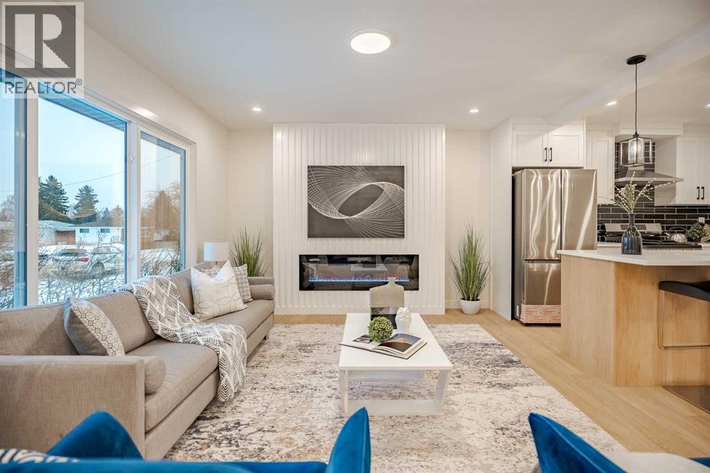 451 Arlington Drive SE, Calgary, Alberta  T2H 1S4 - Photo 8 - A2307081