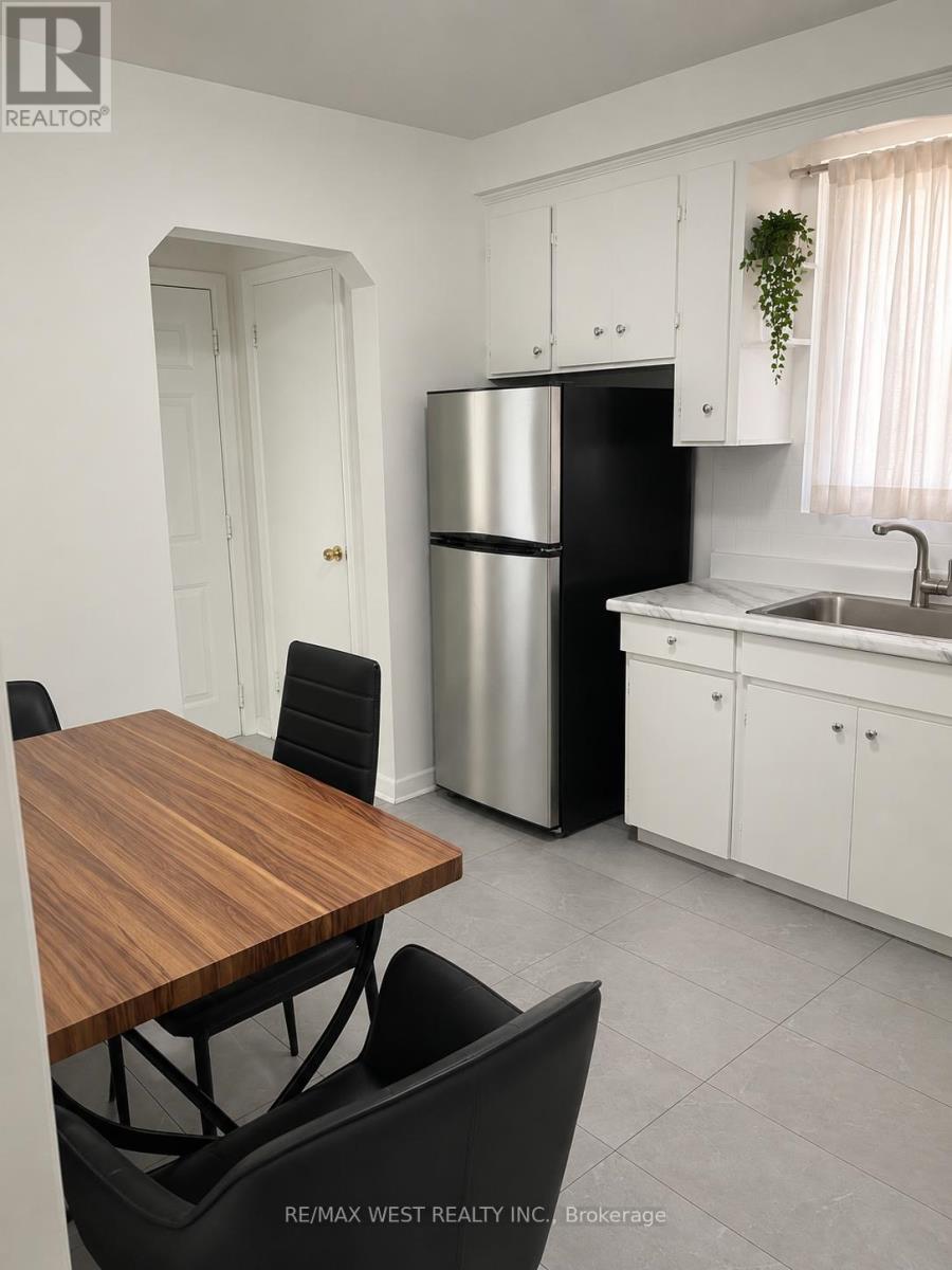 2 - 45 Clovelly Avenue, Toronto, Ontario  M6C 1Y2 - Photo 8 - C13130344