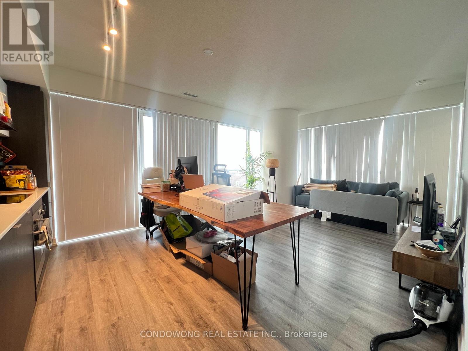 2307 - 138 DOWNES STREET, Toronto, Ontario