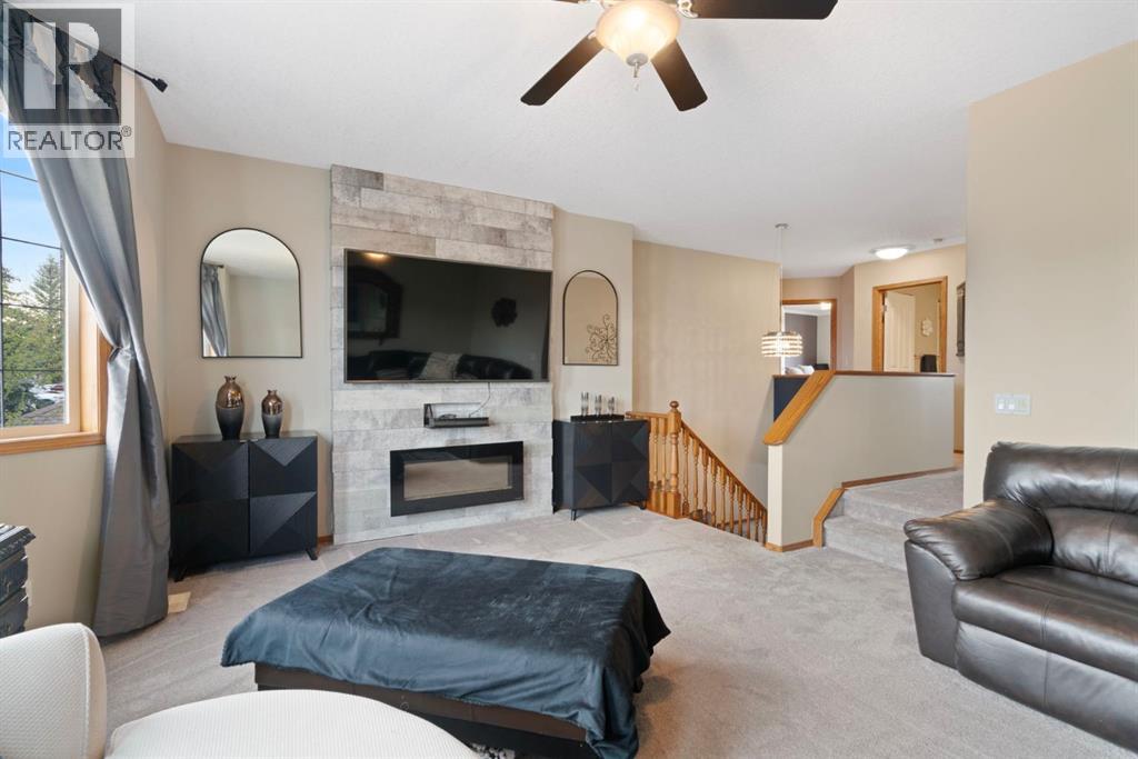 16 Bow Ridge Drive, Cochrane, Alberta  T4C 1V6 - Photo 23 - A2310835