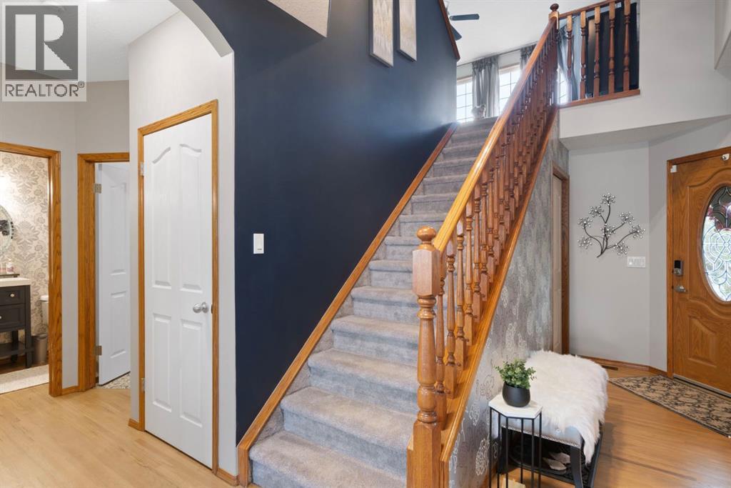 16 Bow Ridge Drive, Cochrane, Alberta  T4C 1V6 - Photo 17 - A2310835