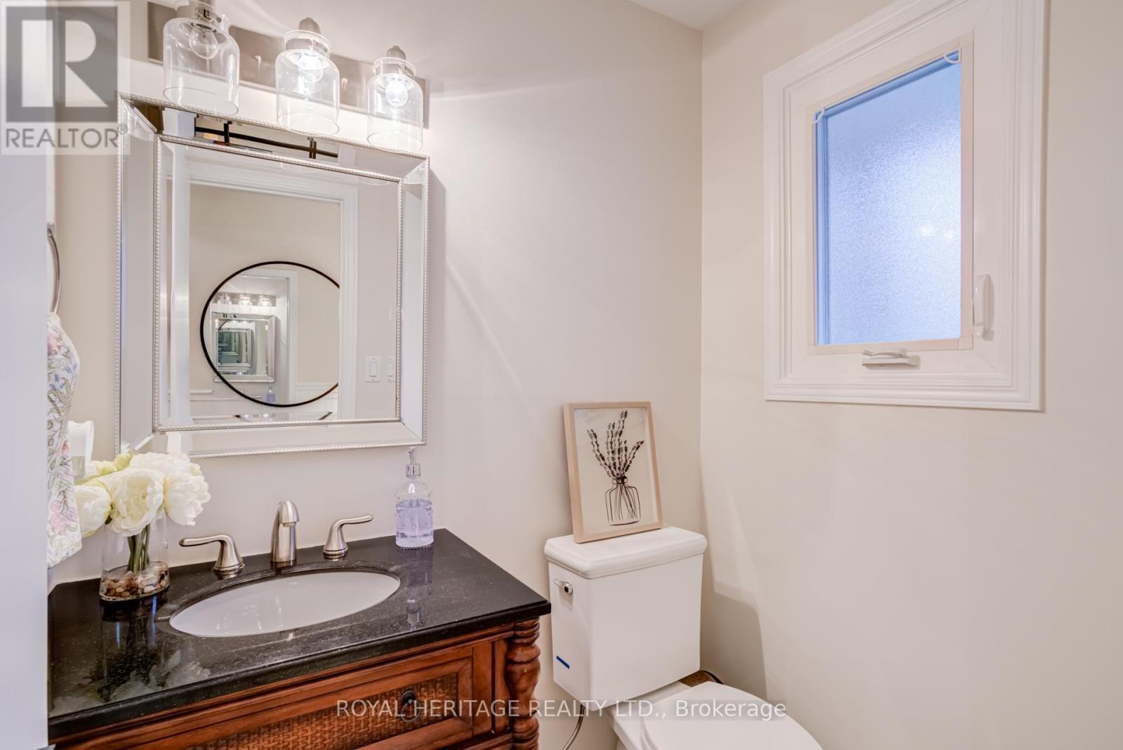 188 Adele Crescent, Oshawa, Ontario  L1J 7W5 - Photo 19 - E13130304