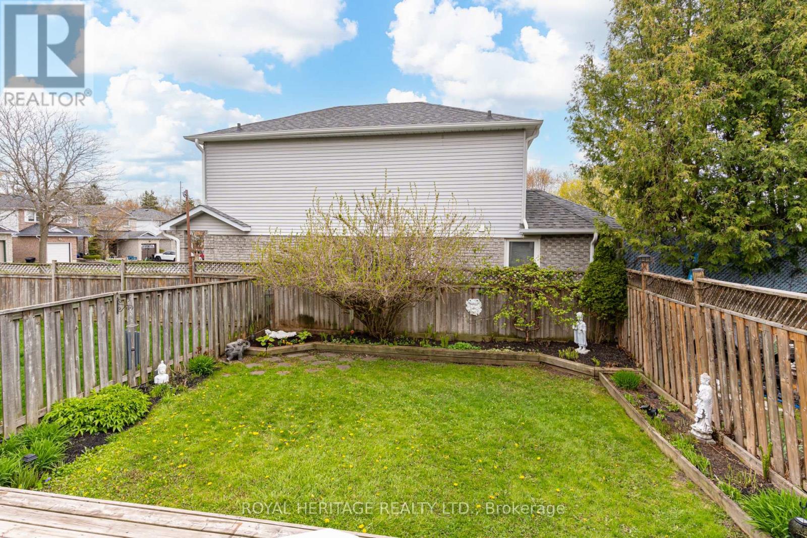 188 Adele Crescent, Oshawa, Ontario  L1J 7W5 - Photo 39 - E13130304