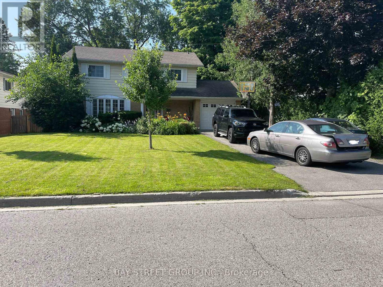 129 Sherwood Forest Drive, Markham, Ontario  L3P 1R2 - Photo 1 - N13130390
