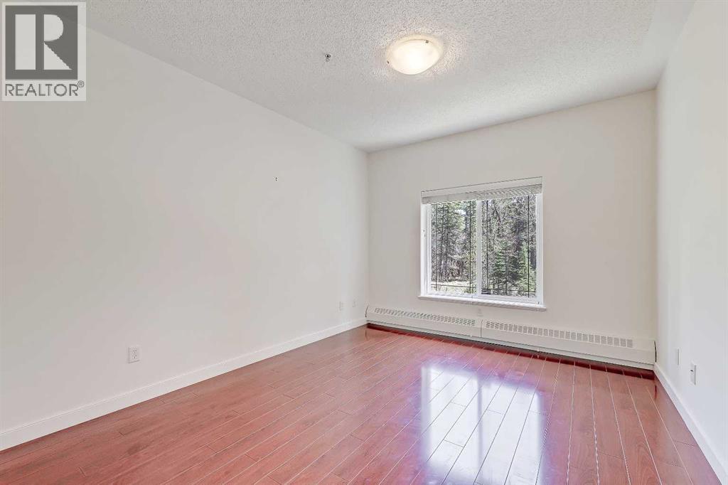 120, 20 Discovery Ridge Close Sw, Calgary, Alberta  T3H 5X4 - Photo 19 - A2311052