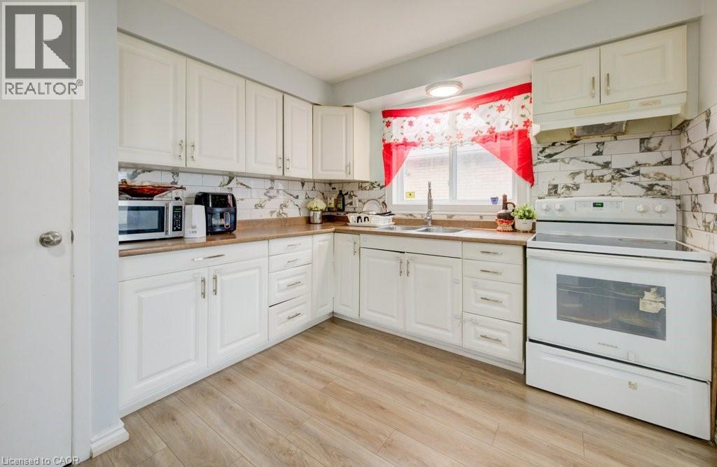 110 Hazelglen Drive, Kitchener, Ontario  N2M 2E5 - Photo 6 - 40824806