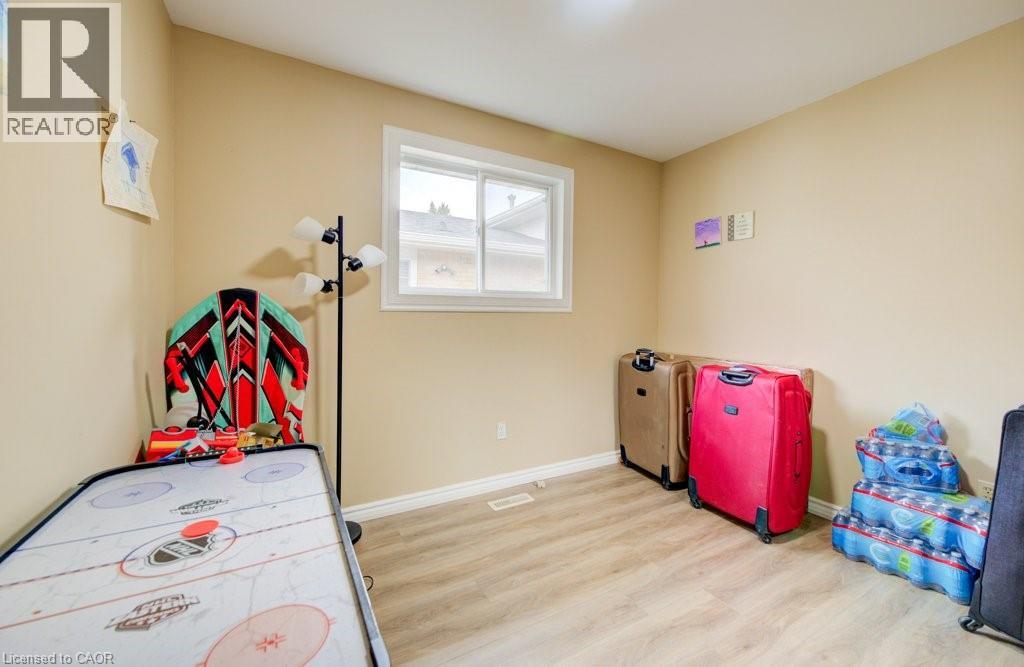 110 Hazelglen Drive, Kitchener, Ontario  N2M 2E5 - Photo 9 - 40824806