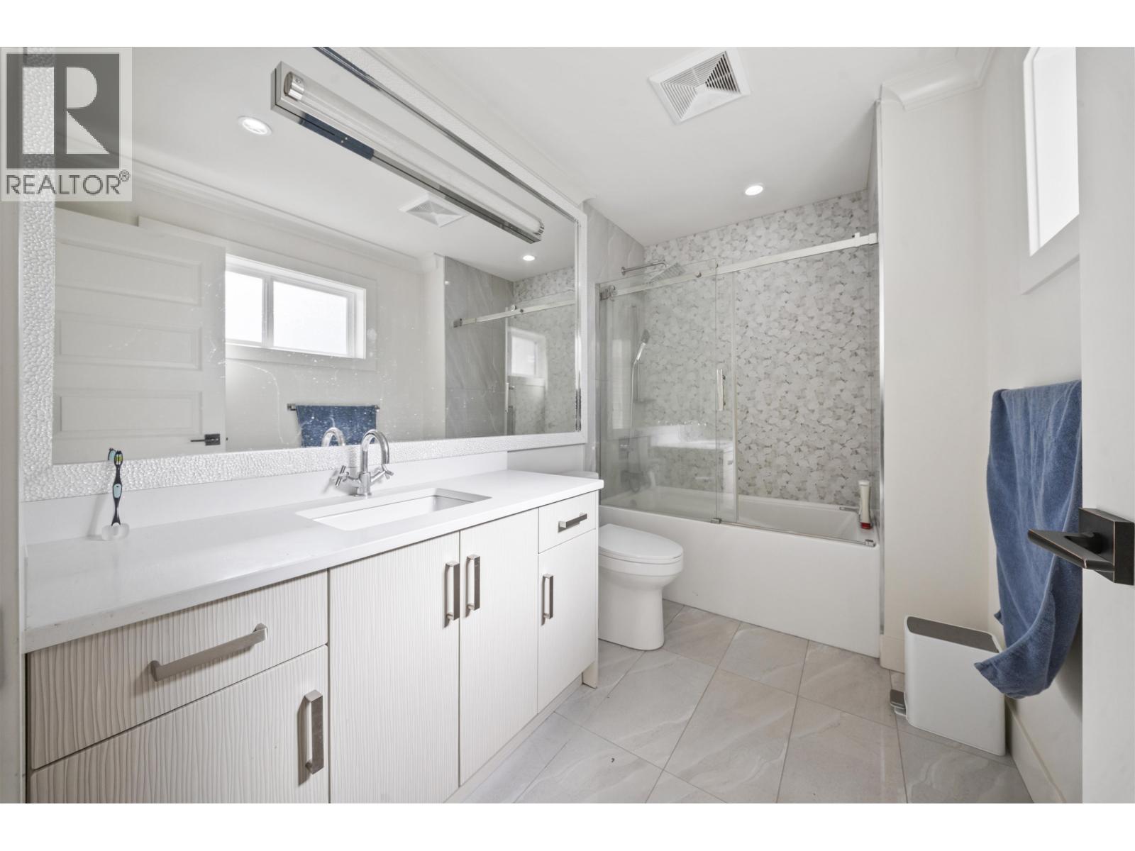 9151 Glendower Drive, Richmond, British Columbia  V7A 2Y4 - Photo 38 - R3123585