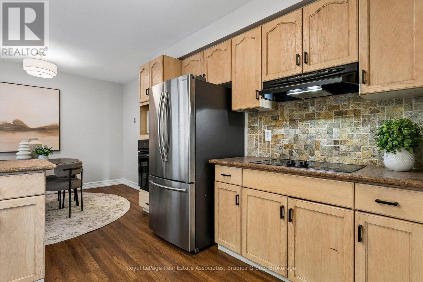 290 Hillside Drive, Mississauga, Ontario  L5M 1G5 - Photo 13 - W13125194