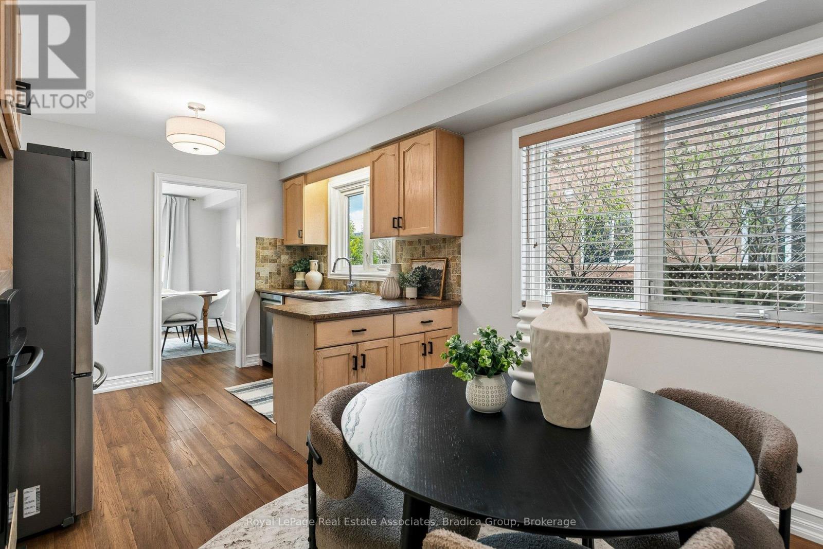 290 Hillside Drive, Mississauga, Ontario  L5M 1G5 - Photo 16 - W13125194
