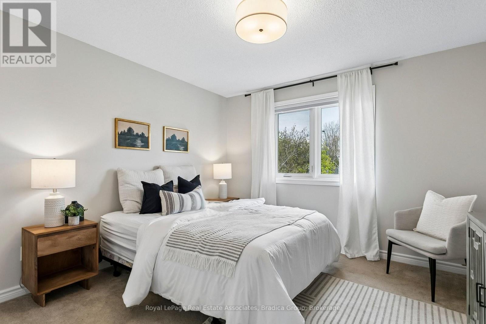 290 Hillside Drive, Mississauga, Ontario  L5M 1G5 - Photo 24 - W13125194
