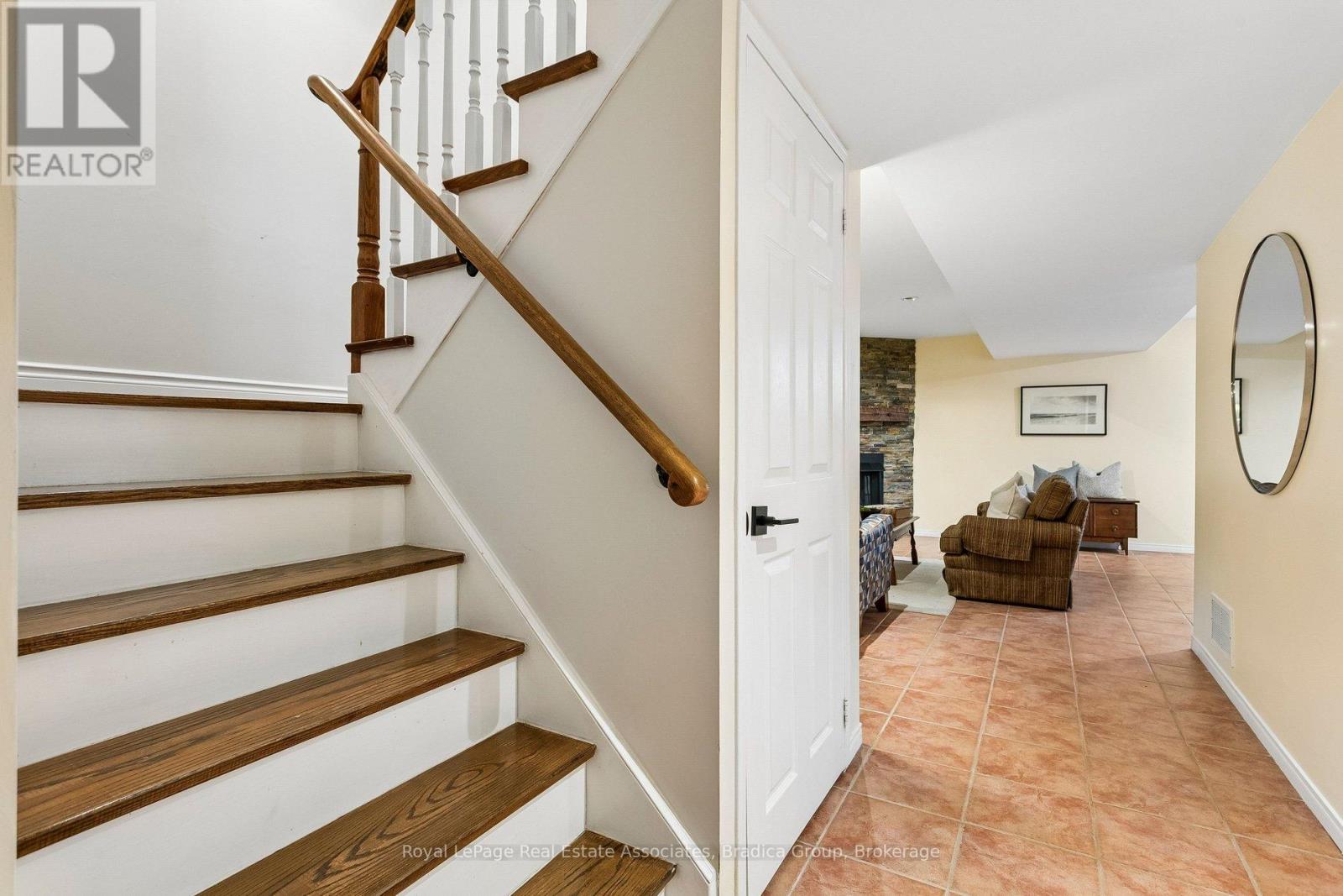 290 Hillside Drive, Mississauga, Ontario  L5M 1G5 - Photo 28 - W13125194