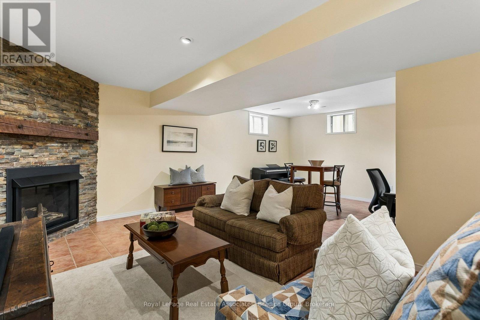 290 Hillside Drive, Mississauga, Ontario  L5M 1G5 - Photo 29 - W13125194