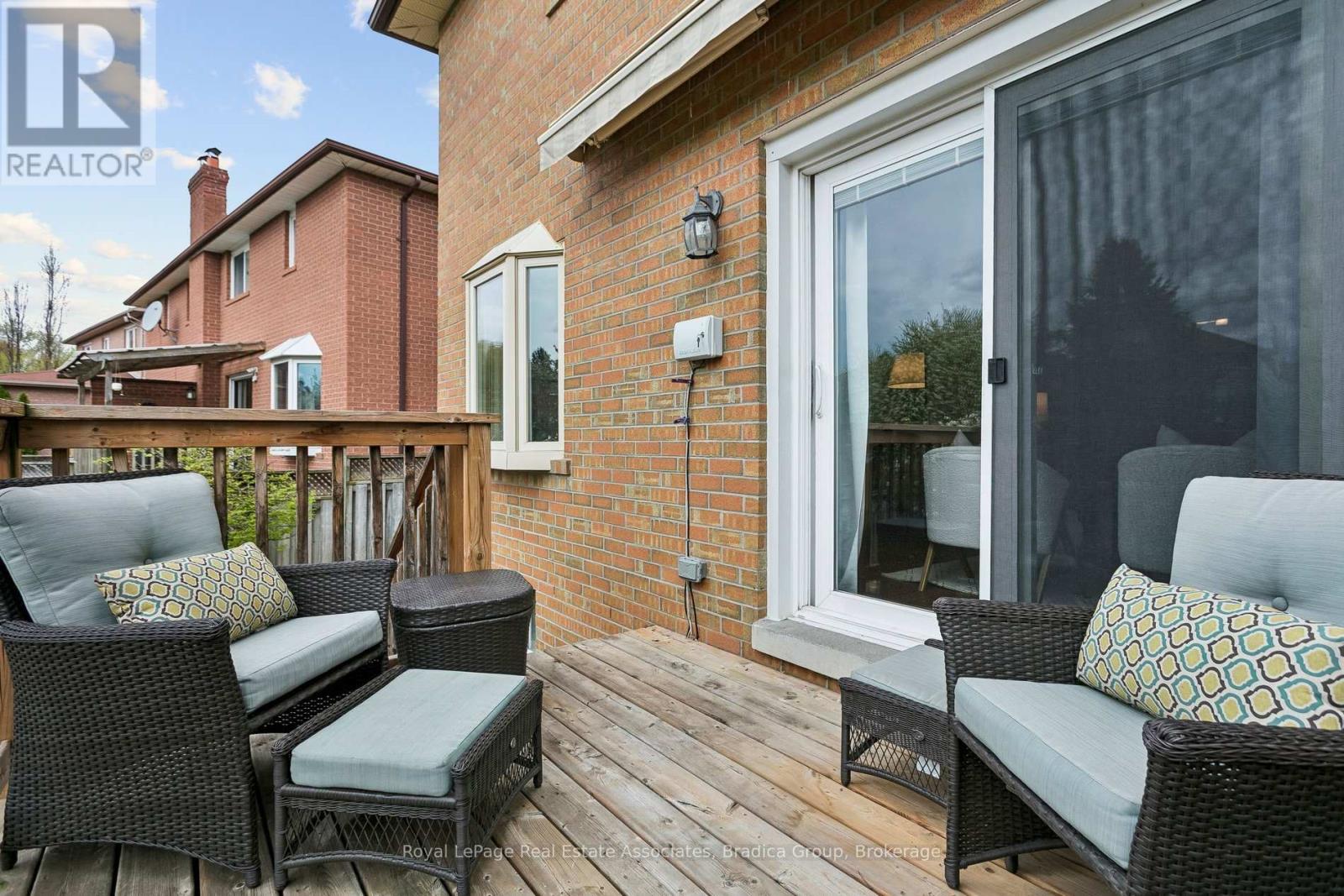 290 Hillside Drive, Mississauga, Ontario  L5M 1G5 - Photo 33 - W13125194